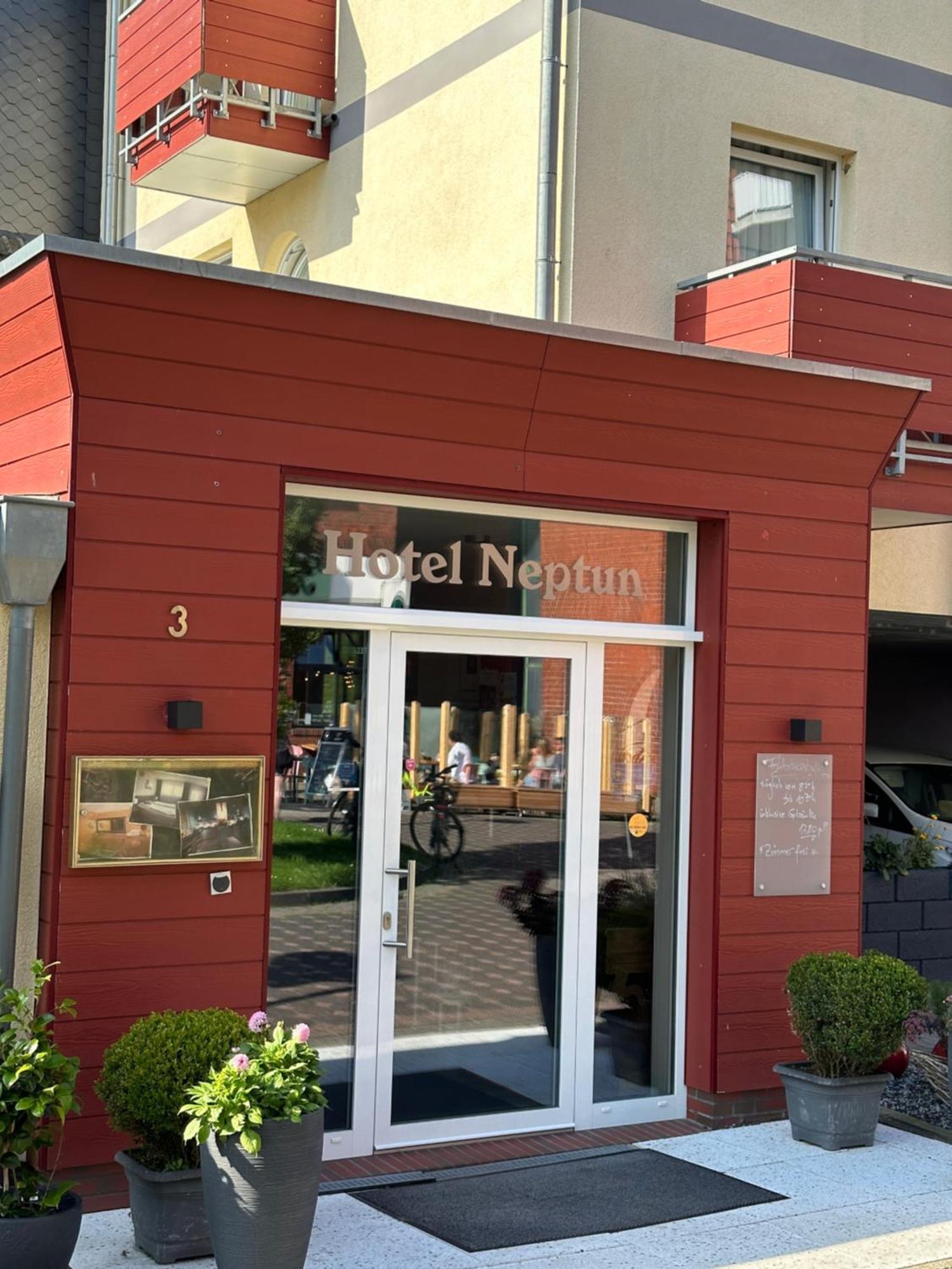 Hotel Neptun Schillig Exterior foto